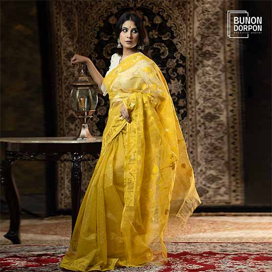 Honeydew Dynasty Jamdani Saree